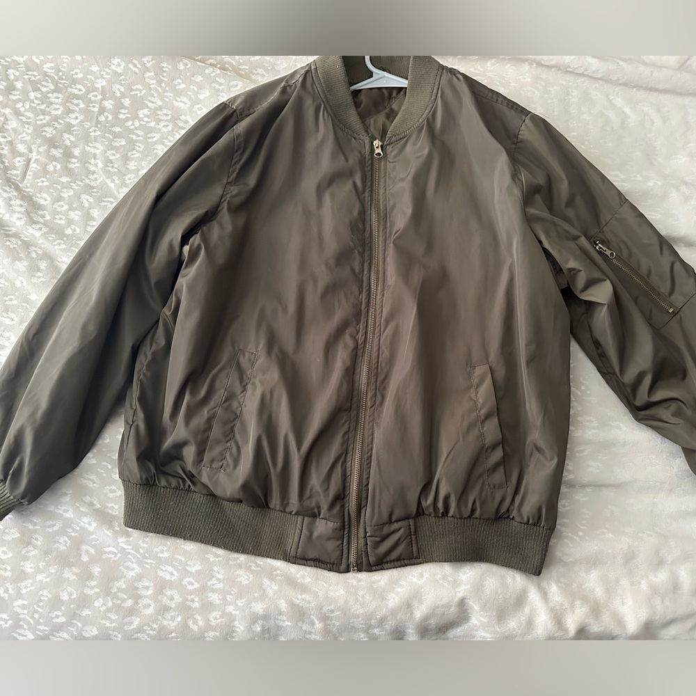 Army green bomber jacket size XL.